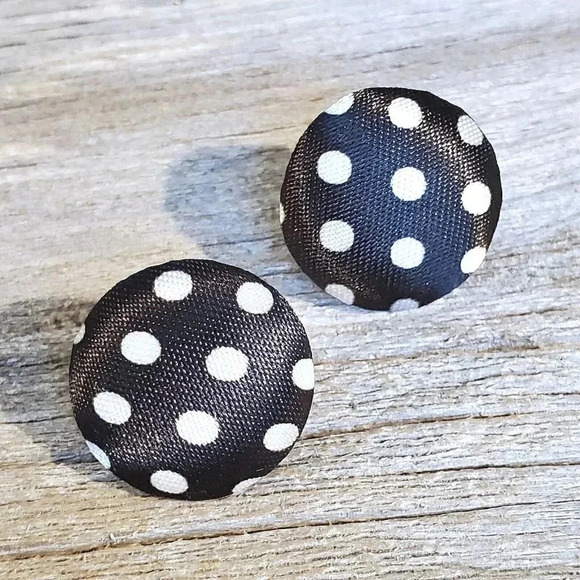 Polka Dot Black White Pretty Woman Round Silk Blend Fabric Button Earrings - Picture 2 of 6